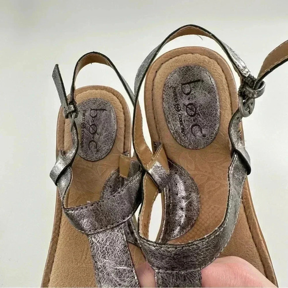Boc born concepts sandals 8 39 pewter  metallic faux leather vegan t-straps - Picture 8 of 14